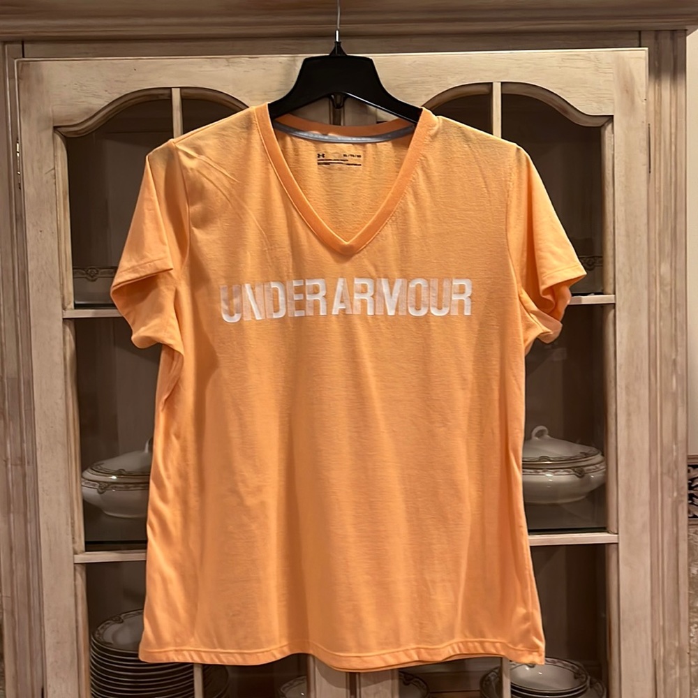 Ladie’s UA Threadborne T-Shirt Size XL